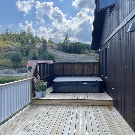 Solvangtoppen - 30 Min Fra Osl - Jacuzzi - 3 Soverom - 6 Senger 3*